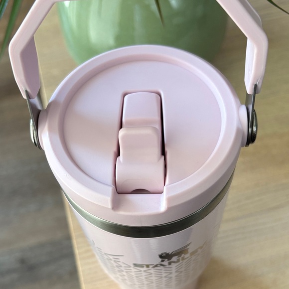 Stanley Light Pink Thermos with Handle - Picture 3 of 8